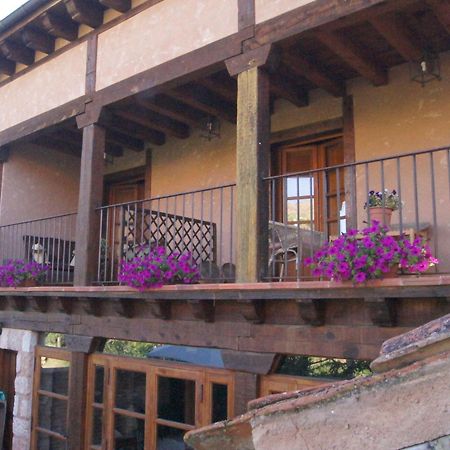 Hotel Rural El Adarve Айльон Экстерьер фото