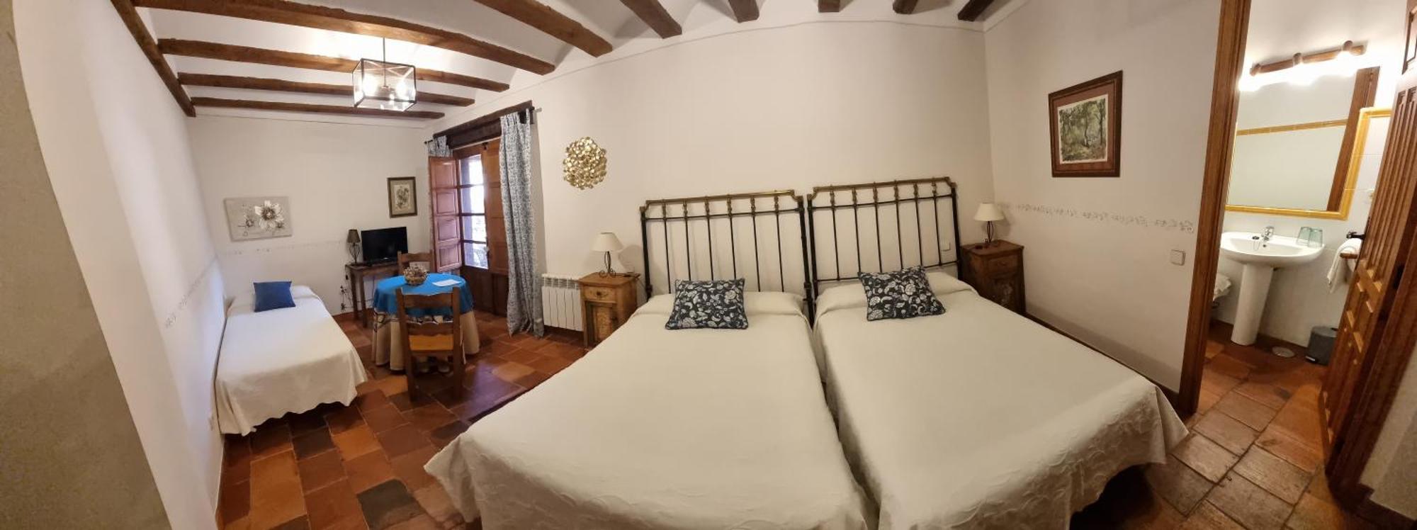 Hotel Rural El Adarve Айльон Экстерьер фото