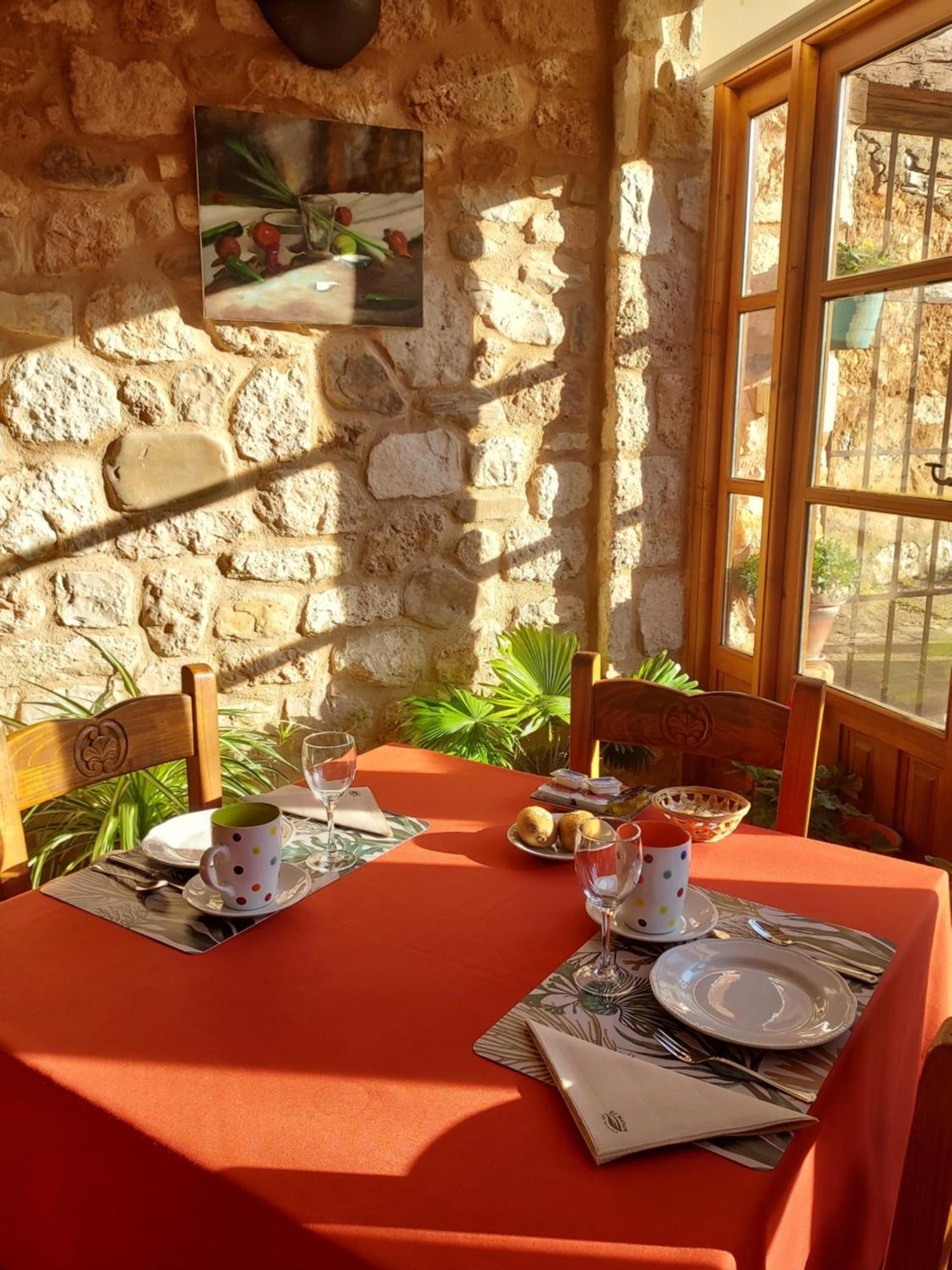 Hotel Rural El Adarve Айльон Экстерьер фото