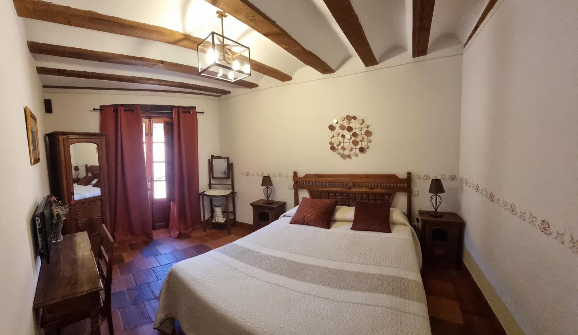 Hotel Rural El Adarve Айльон Экстерьер фото
