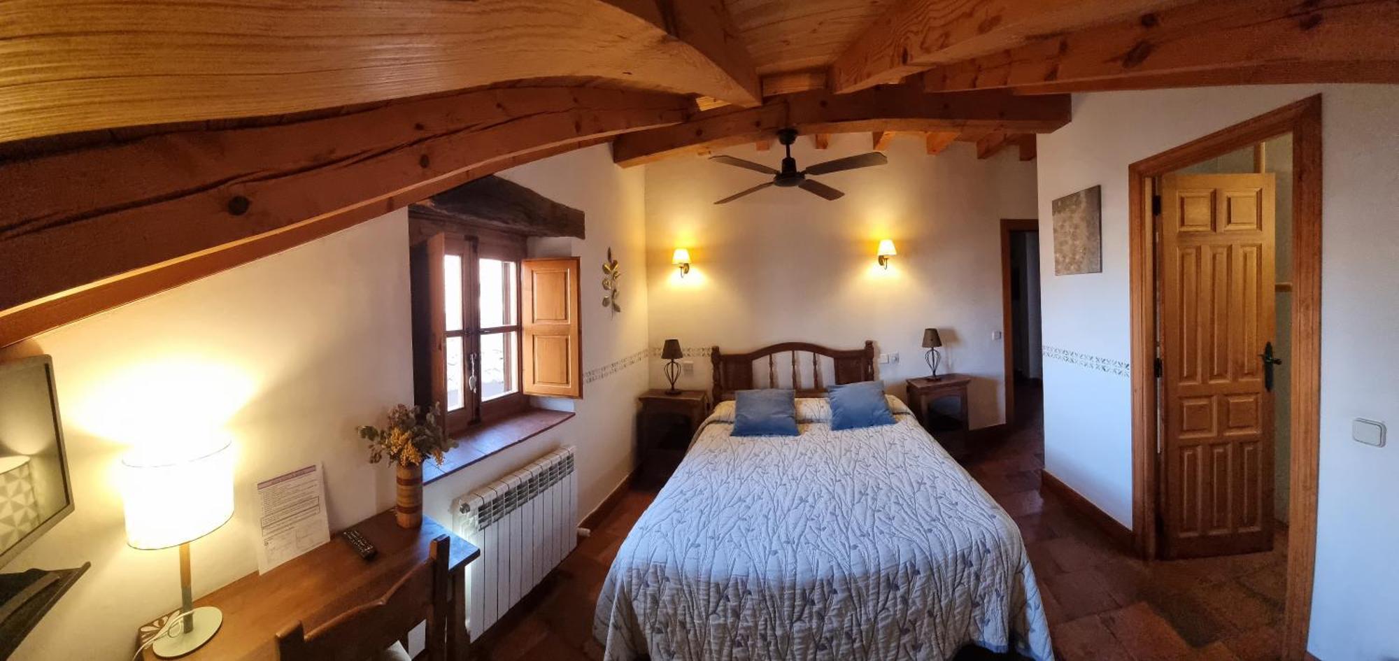 Hotel Rural El Adarve Айльон Экстерьер фото